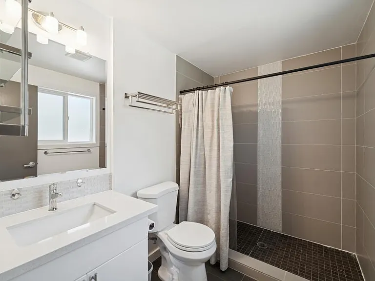 1140 N 146th Pl — Photo 25