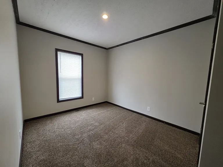 Pineview Estates — Photo 33