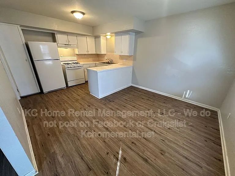13428 Spring St #2 — Photo 9