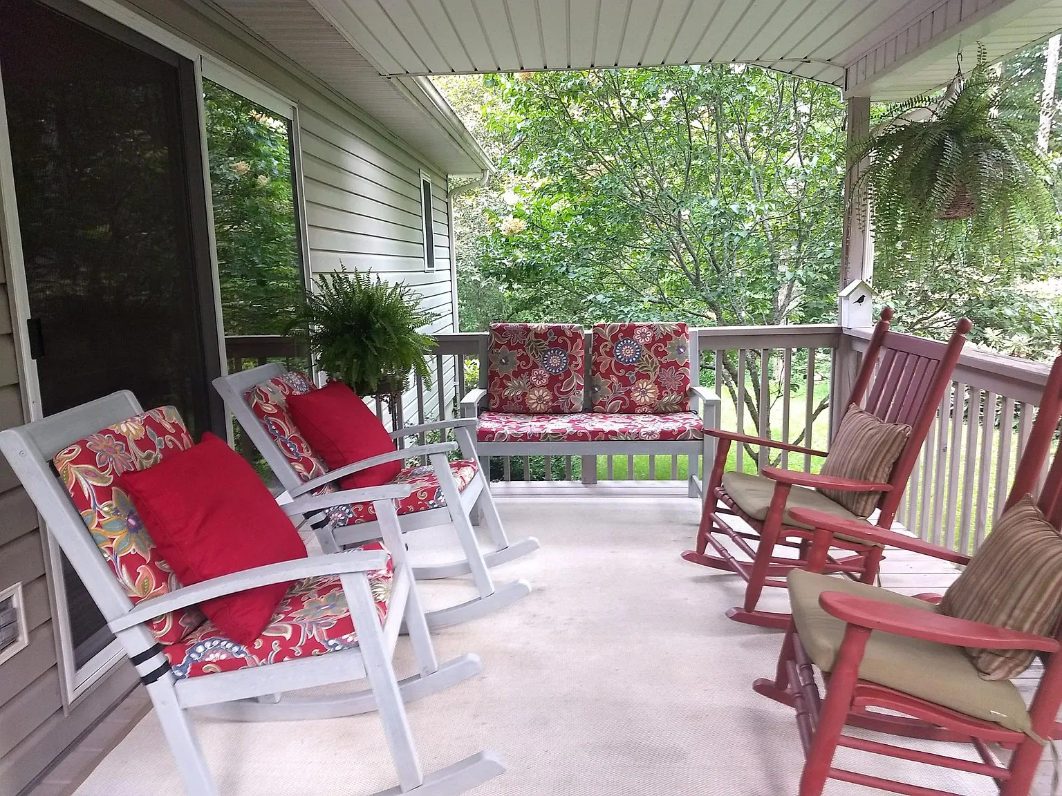 449 Cranberry Ln — Photo 2