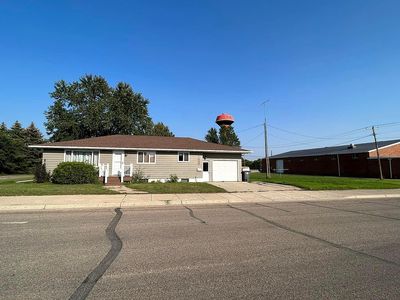 1003 S Main Ave, Rugby, ND, 58368