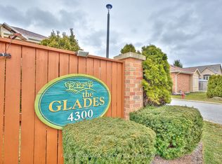 4300 Kalar Rd #10, Niagara Falls, ON L2H1S8