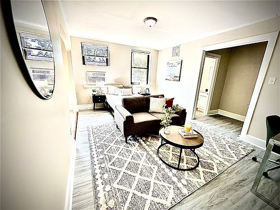 3rd image of 261 W Walnut Ln #Id1029047p