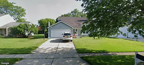 870 Boxwood Dr Photo 1
