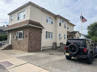 281 5th St #1, Saddle Brook, NJ 07663