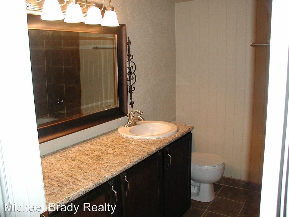 2nd image of 3924 Scruggs Dr APT B