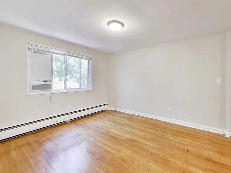 702 Chaney Dr — Photo 22