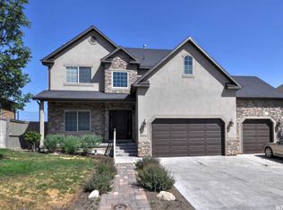3932 E Barton Creek Dr, Eagle Mountain, UT 84005