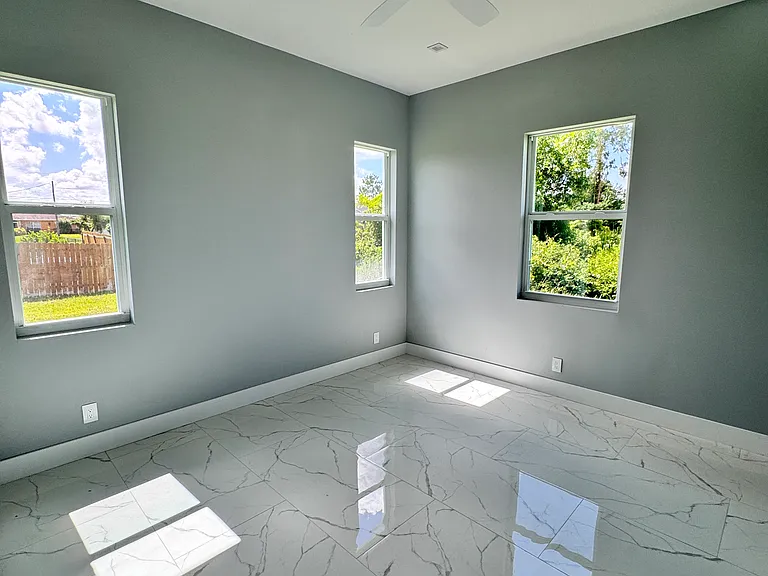 1022 Apple Ave — Photo 17