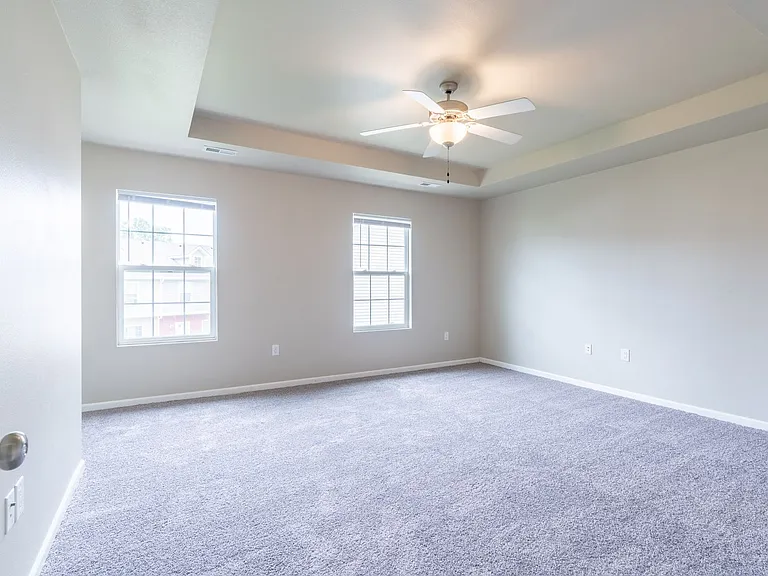 6909 Daniel Defoe Dr — Photo 28