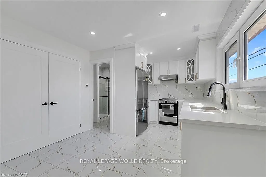 2 bed, $2,100 — Photo 1