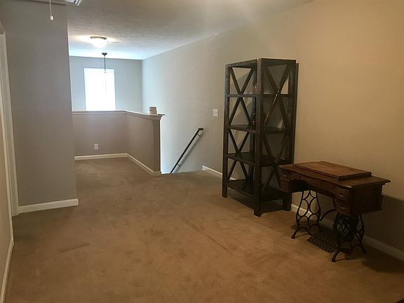 4th image of 308 Southside Dr