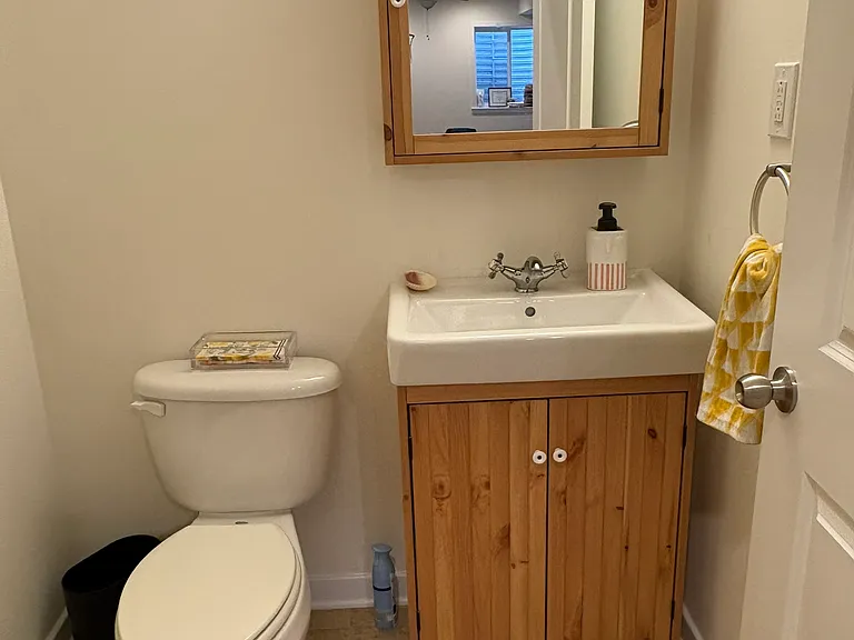 2516 Grays Ferry Ave — Photo 12