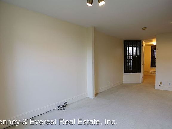 3rd image of 444 Greenwich St