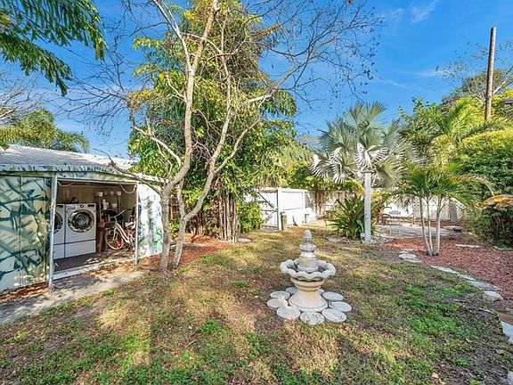 4th image of 5214 Gulfport Blvd S