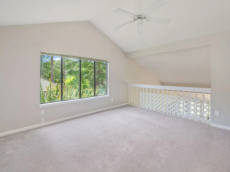 1219 Oakmont Dr — Photo 37