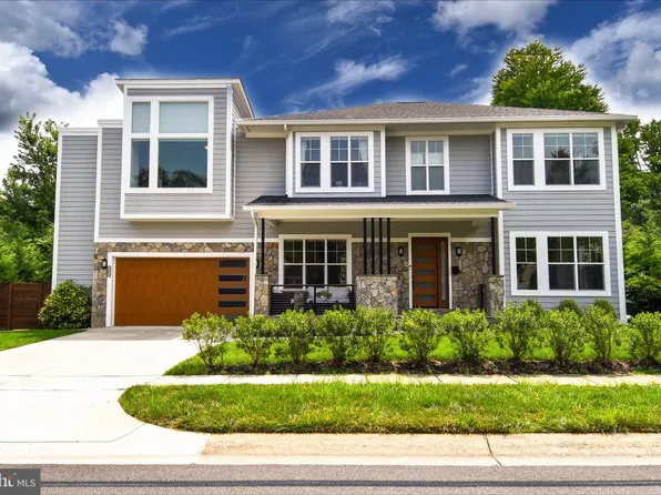 5802 Wilmett Rd, Bethesda, MD 20817