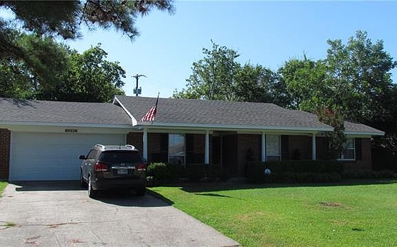 2nd image of 623 Deer Dr