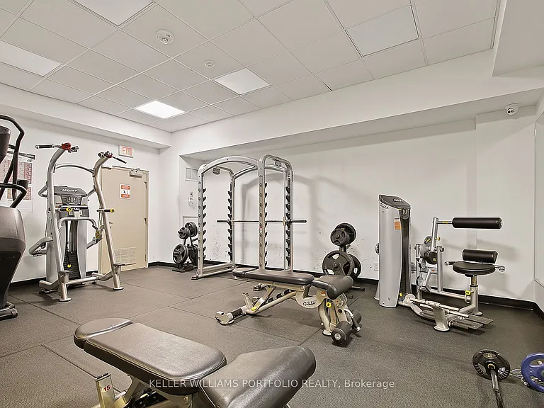 35 Bastion St #1120 — Photo 25