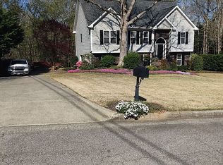 5720 Falls View Dr, Buford, GA 30518