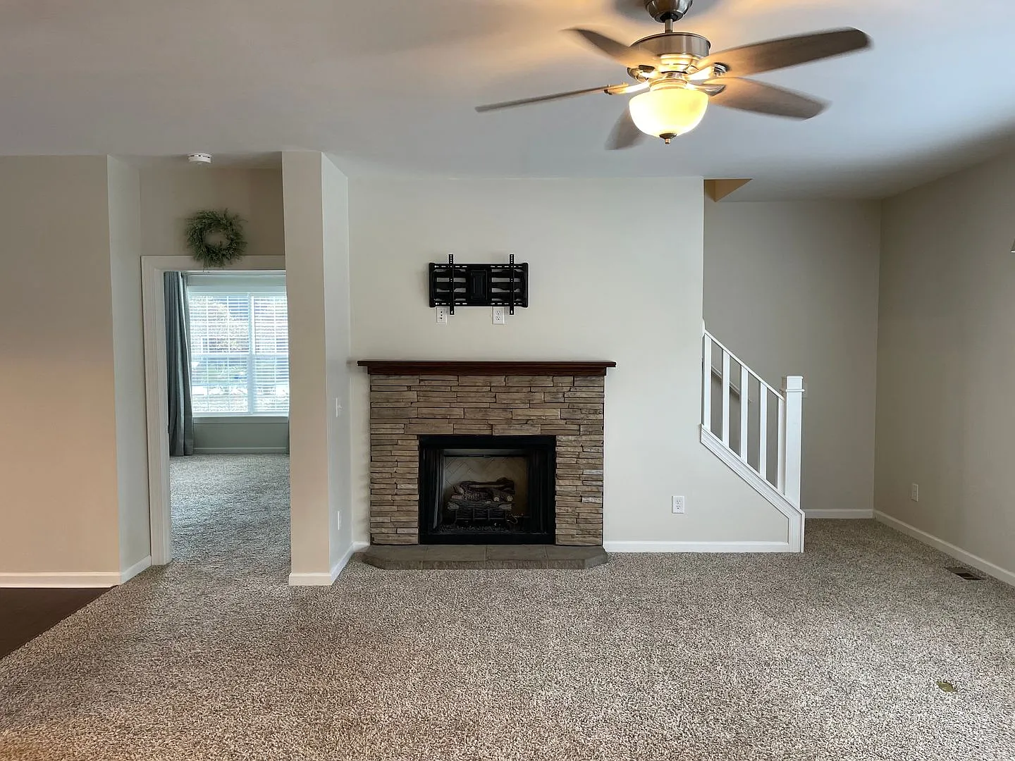 6 Bedroom 4 Bathroom House in Supply NC-Unfurnished — Photo 4