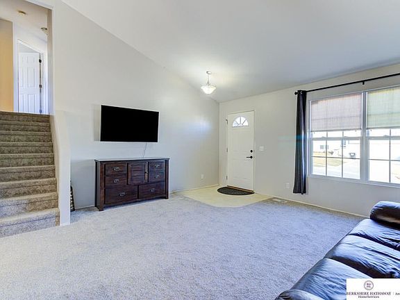 5th image of 16135 Cottonwood Ave