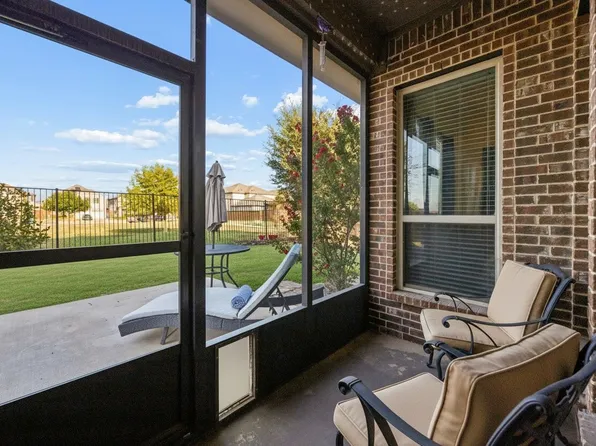 3702 Harlan Dr, Sachse, TX 75048
