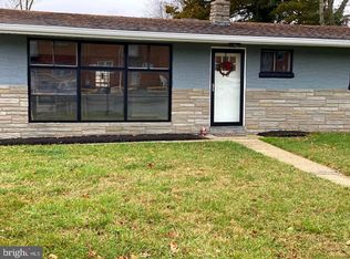 16 W Batten Ave, Blackwood, NJ 08012