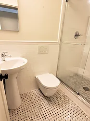 Rented by Amicourt LLC