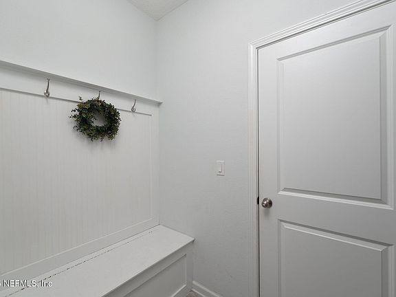 5th image of 316 FERNDALE Way