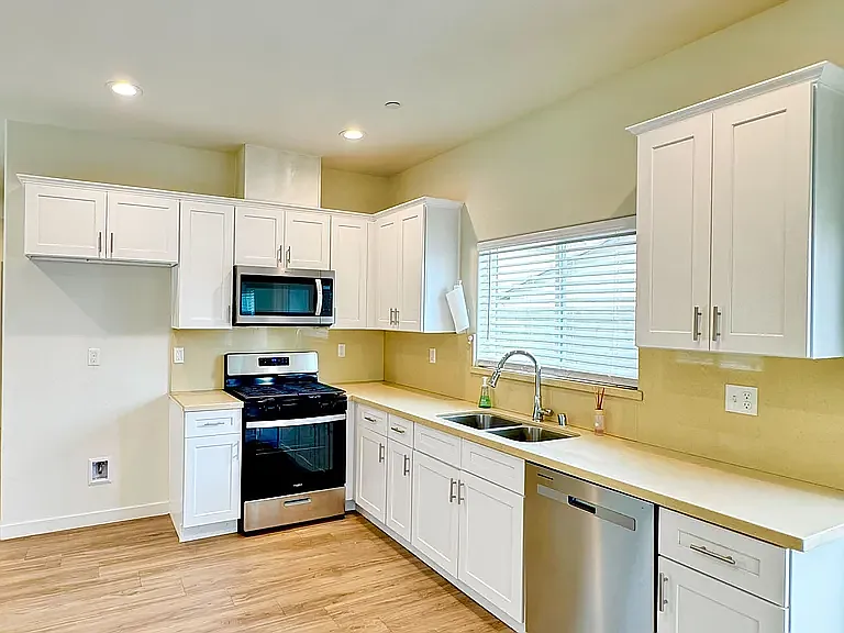 8621 Frankie Lou St #B — Photo 12