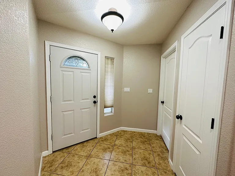 3750 E Potter Ave — Photo 6