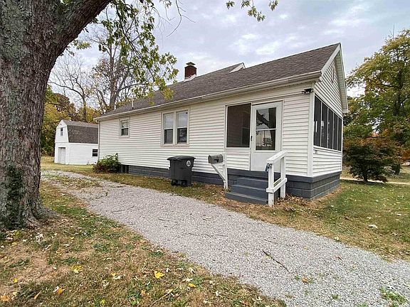 2nd image of 3219 S Weinbach Ave