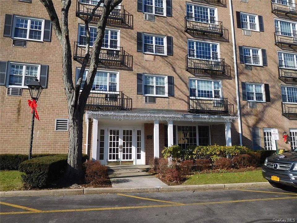 1st image of 1 Consulate Dr APT 4A