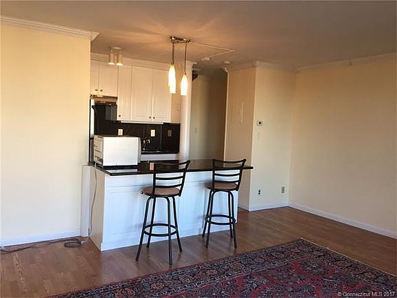 kitchen/living space