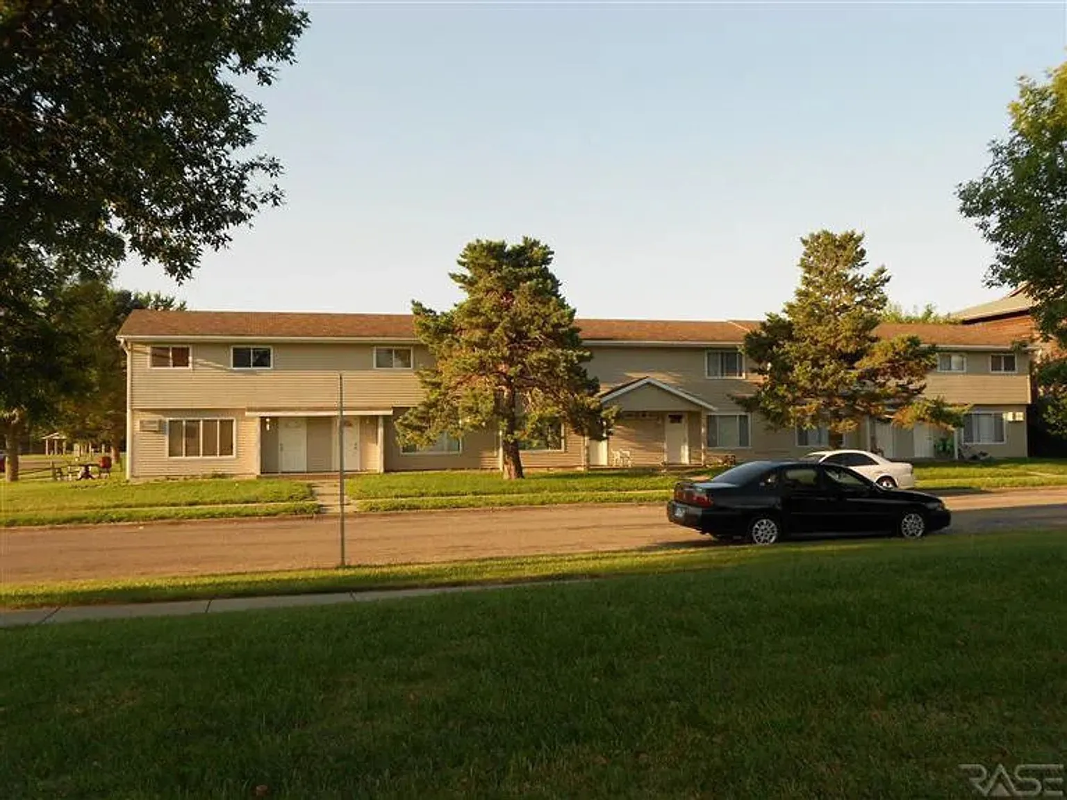 Marion Park Townhomes — Photo 2