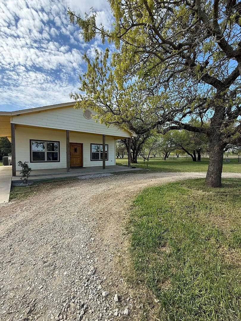 Building Photo - 625 Southridge Dr