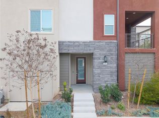 275 Lynx, Irvine, CA 92618