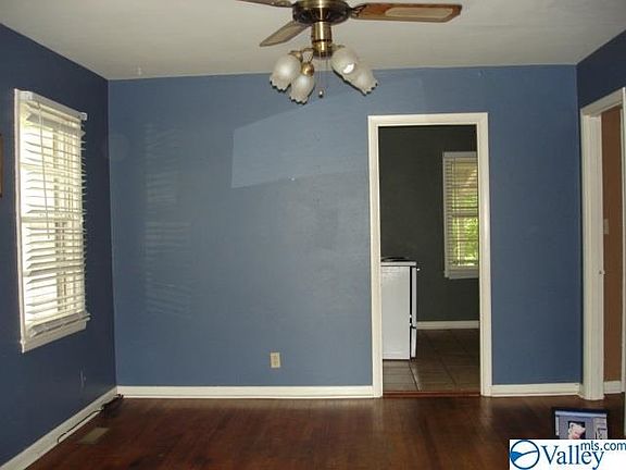 2nd image of 4105 Cloverdale Dr NW