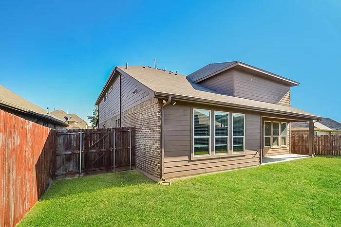 604 Kinghaven Dr — Photo 20