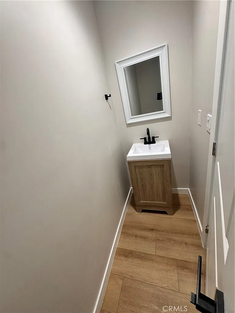 2 bed, 1.5 bath, 800 sqft, $2,800 — Photo 4