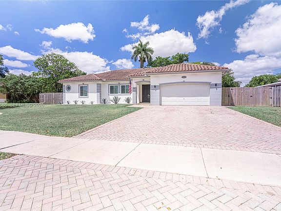 2nd image of 26602 SW 149th Ct