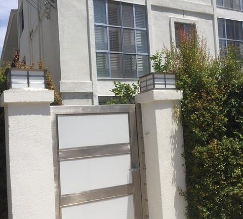 3rd image of 1214 N Clark St APT 11