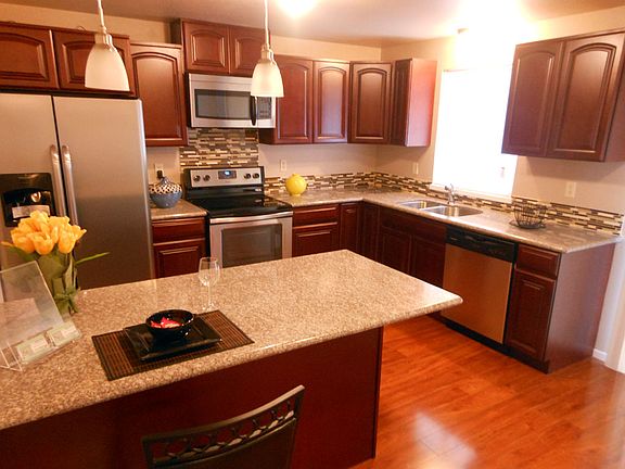 5th image of 4811 McKinley Ave