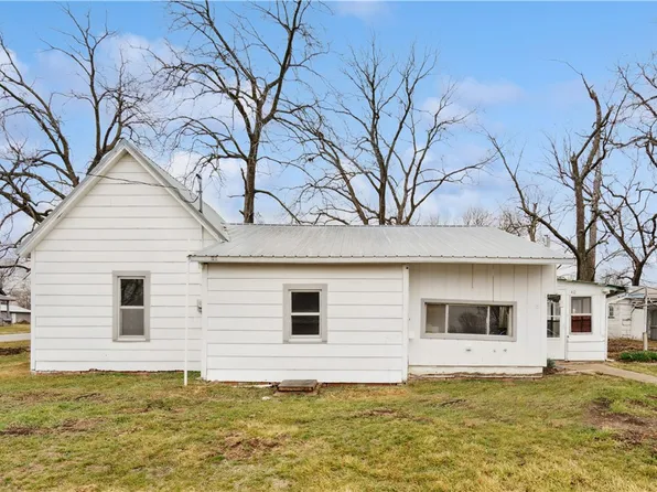 401 Washington St, Melcher Dallas, IA 50062
