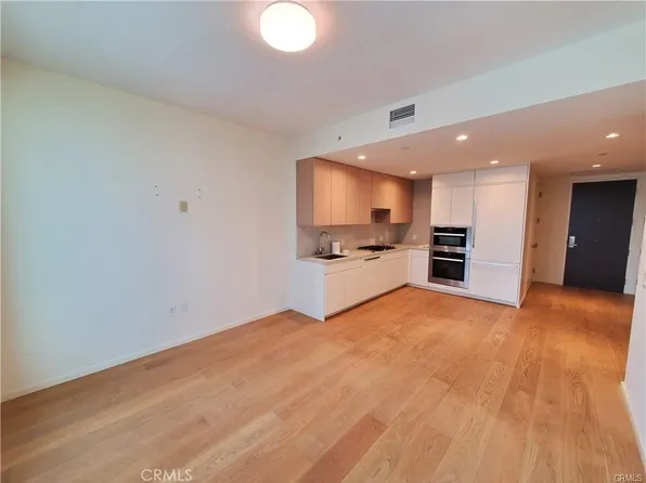 877 Francisco St APT 1805, Los Angeles, CA 90017