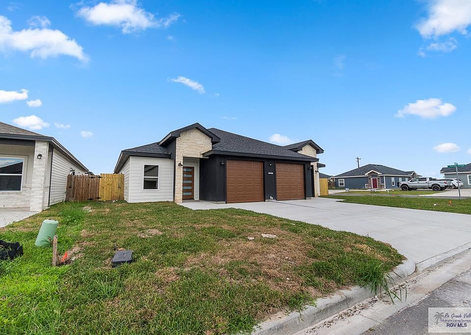 1st image of 2228 Valley Cir