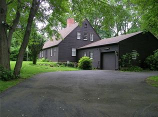 7 Old Colony Ln, Cromwell, CT 06416