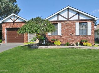 4 Coventry Ter, Marlboro, NJ