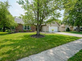 8391 Inland Dr, Avon, IN